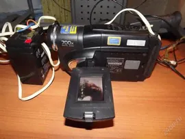 Видеокамера JVC GR-SXM30ER Super VHS компактная кассетная с цифровыми видеоэффектами