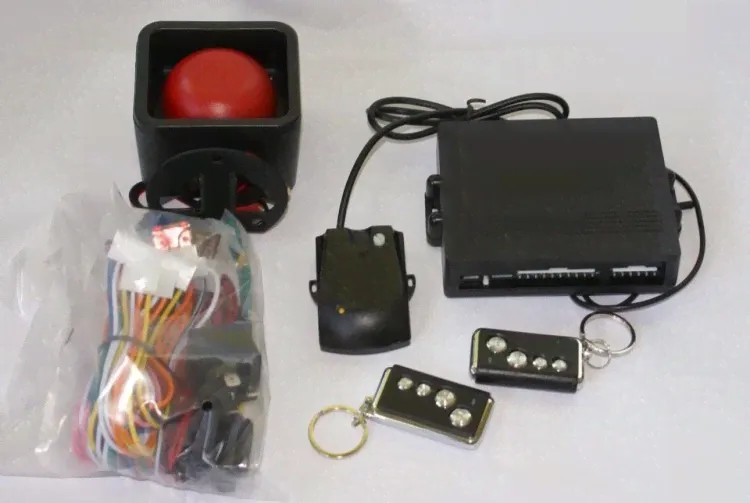 Автомобильная сигнализация JVC C911 (без обратной связи, сирена)