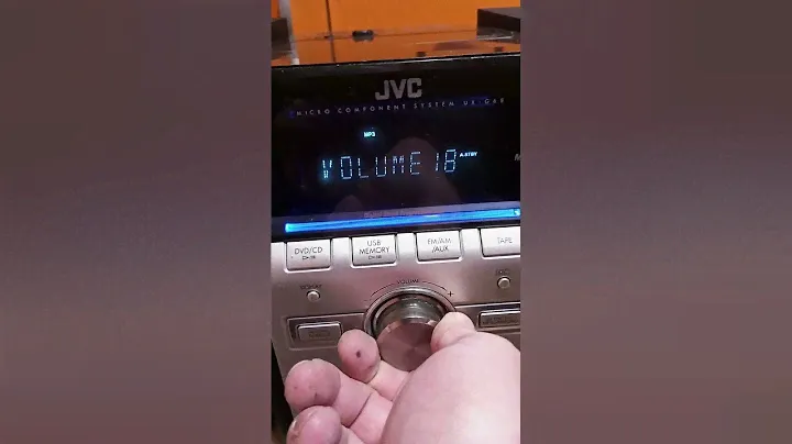 Музыкальный центр JVC UX-G68