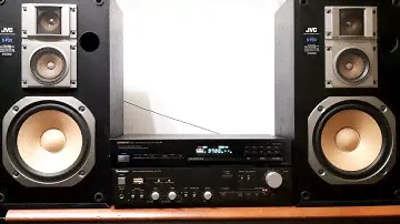 Technics SU V4X Onkyo T 4530 JVC S P33 part 1