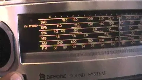 BOOMBOX  JVC MODEL RC 828 JW