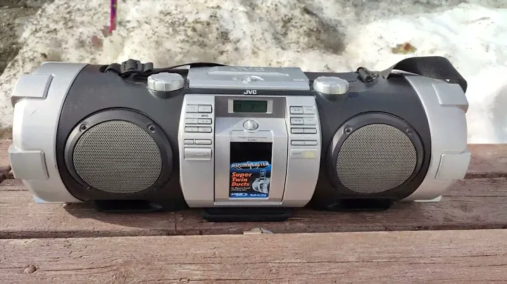 JVC RV-nb50 в работе на улице