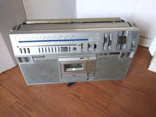 Vintage JVC RC-M80JW Stereo Radio Cassette Recorder BOOMBOX PLAYER Parts/Repai