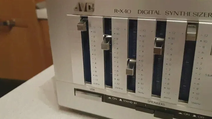 JVC R-X40