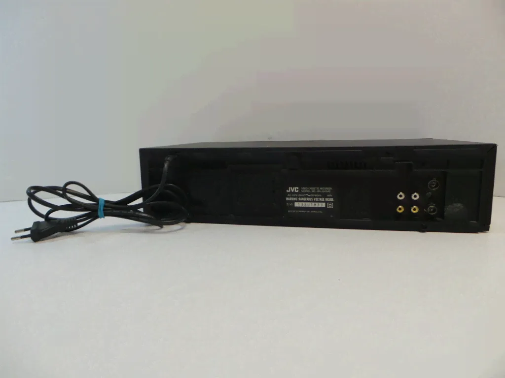 Видеоплеер JVC VHS HR-J241MS-1