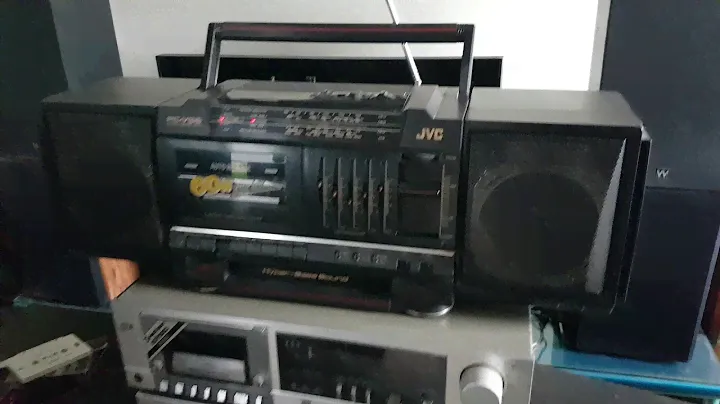 The Living Legend. Boombok JVC PC - V55