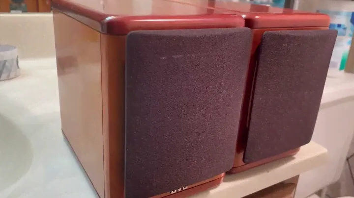 JVC SP-UX7000 20 watts 4 Ohms Wood Cabinet Mini Bookshelf Speakers