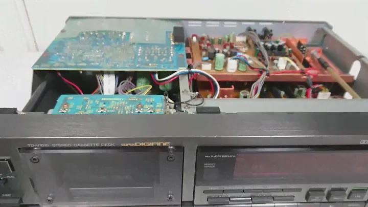 JVC TD-V1010 STEREO CASSETTE DECK